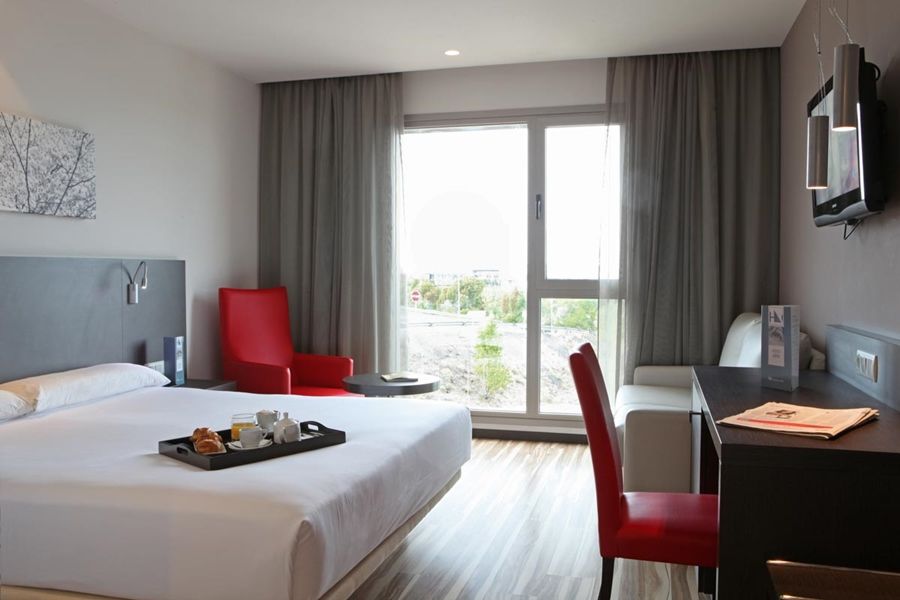 Eurostars Arenas De Pinto Hotel Exterior photo